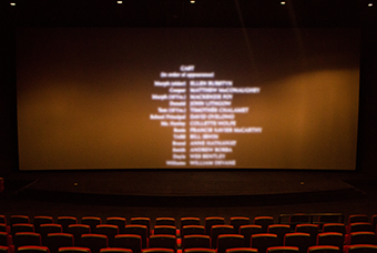 凯发k8官网国际党委组织召开《长津湖》观影活动